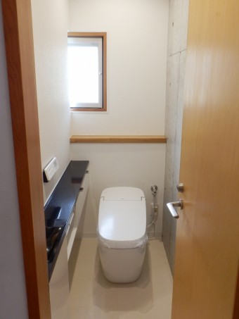 こだわりのコの字型キッチン＆スタイリッシュな水廻り設備にリフォーム